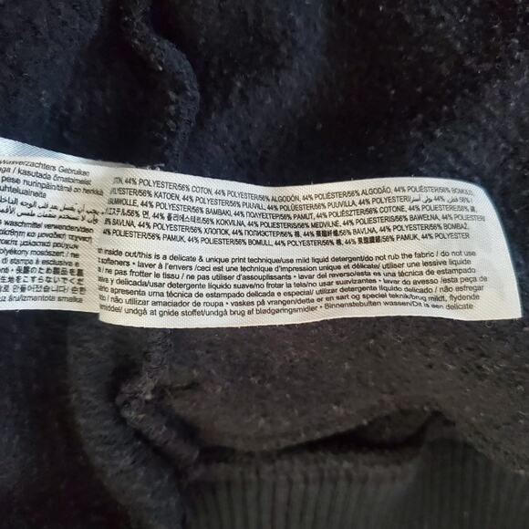 Zumba Keep Dancing Bomber Jacket Bold Black Fitness Wear Zwear Size Medium - Picture 9 of 11